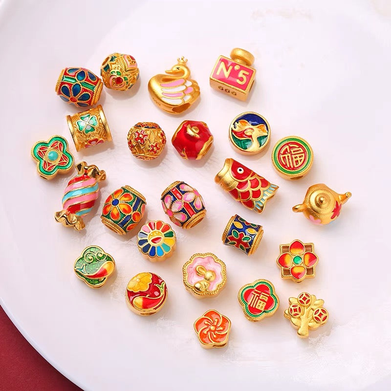 Open in Video -- Pendant & Spacer Lucky Bags