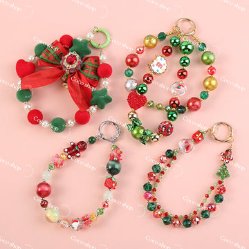 Christmas Limited Edition Keychain Set - Festive Design with Exclusive Holiday Theme for Gifting